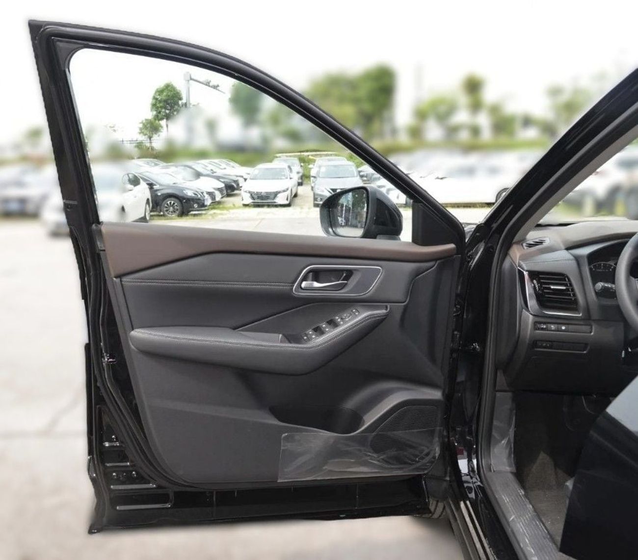 نيسان إكس تريل NEW NISSAN XTRAIL 1.5 4WD HYBRID 2023 MODEL