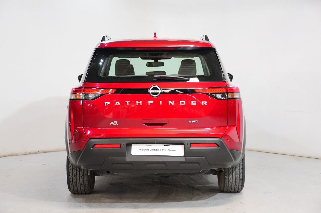 Nissan Pathfinder S 2.0
