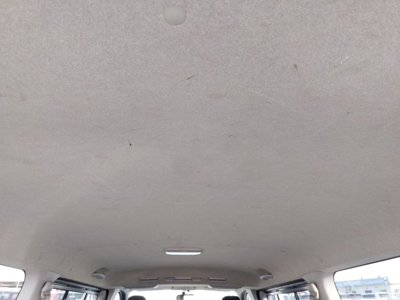 Toyota Hiace TOYOTA HIACE VAN RIGHT HAND DRIVE(PM12342)