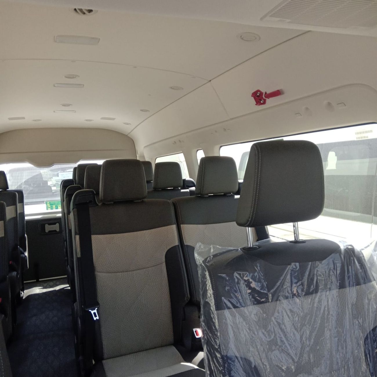 Toyota Hiace Toyota Hiace AT 2026