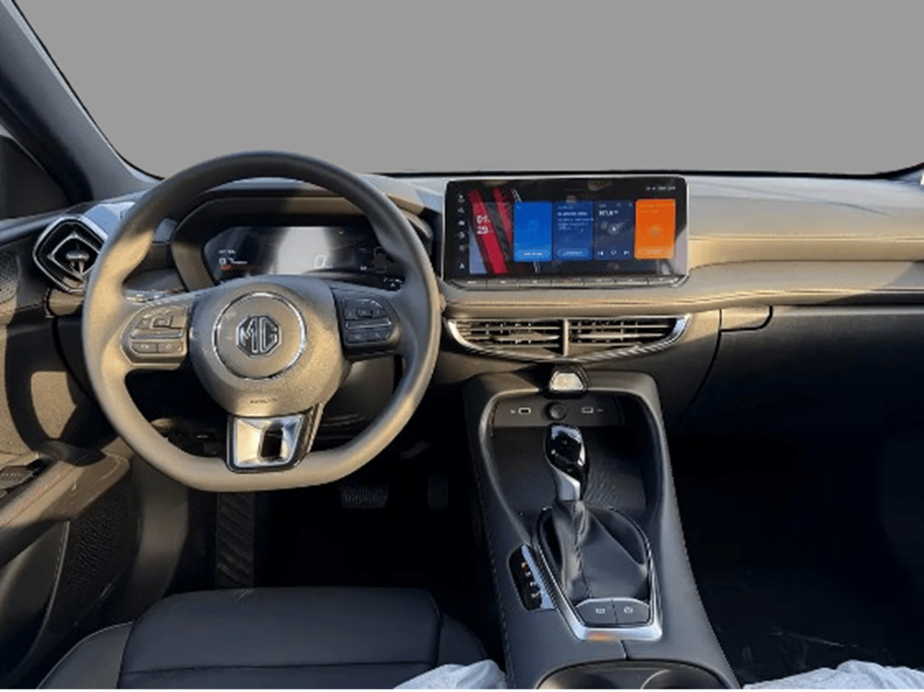 MG 5 ECTGLD004 - 2025 MG5 Luxury - 1.5L Petrol Auto White - Chinese