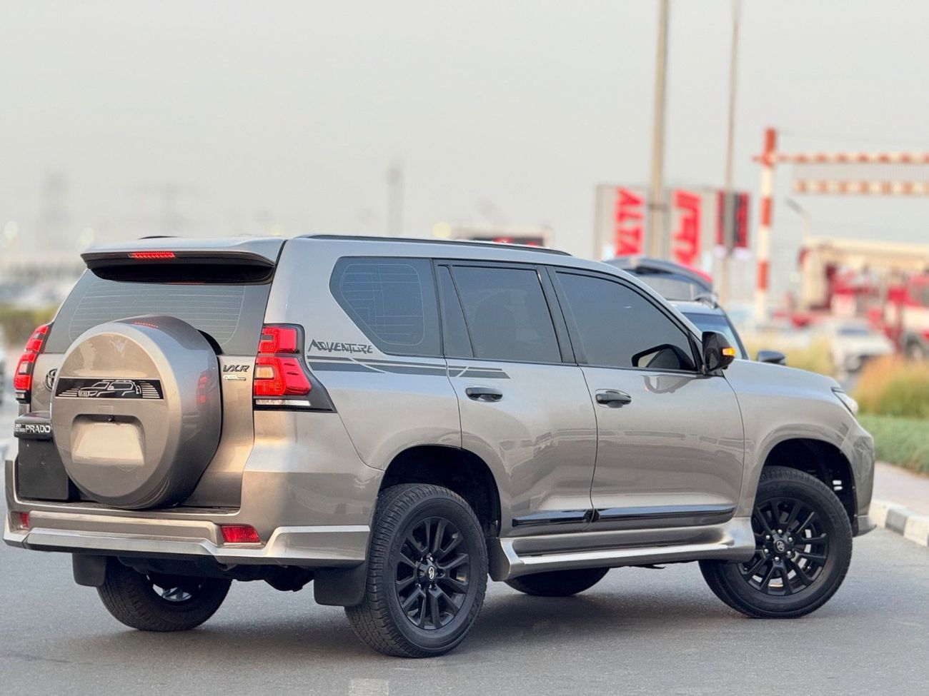 Toyota Prado VXR 2.7L 4WD petrol