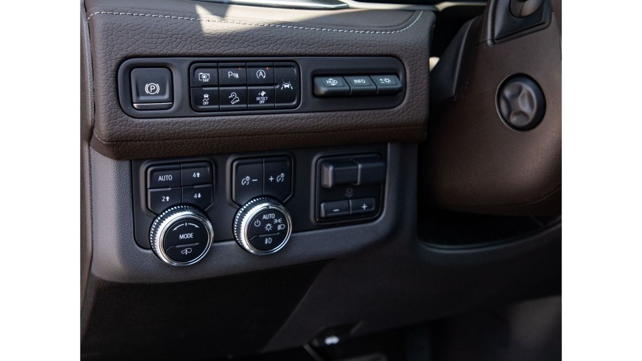 GMC Yukon Denali XL 4WD 8 SEATS. 5years Warranty & Services. For Local Registration +5%