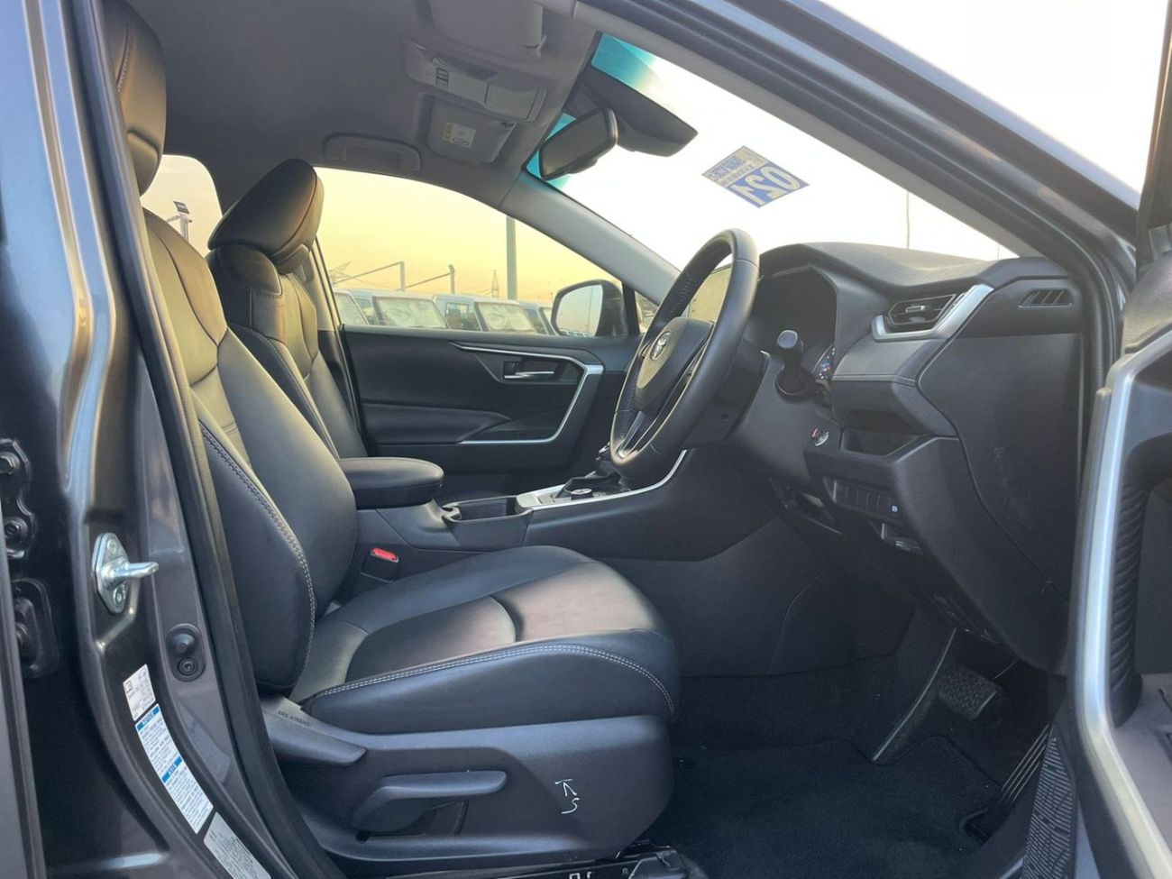 تويوتا راف ٤ 2021 Toyota RAV4 Hybrid - 2.5L V4 - Right Hand Drive - Japan Specs - 22,400 Km