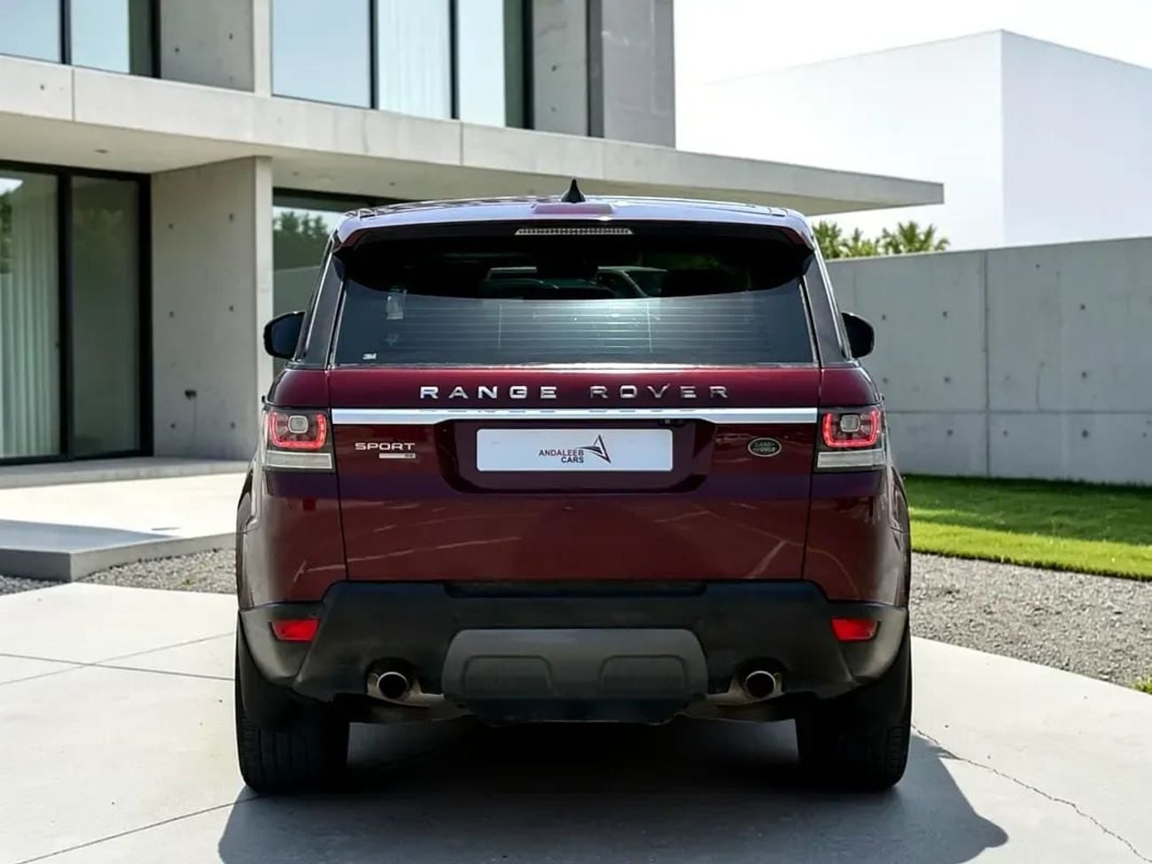 لاند روفر رينج روفر سبورت TOP AED 2,340 P.M | 0% DOWN PAYMENT | RANGE ROVER SPORT SE | 2017 | 1ST OWNER | GCC SPECS