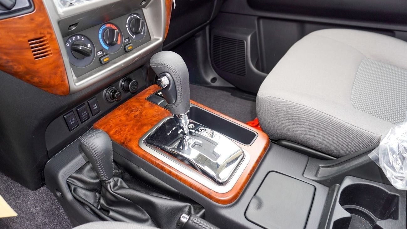 Nissan Patrol Safari Safari 4.8L A/T