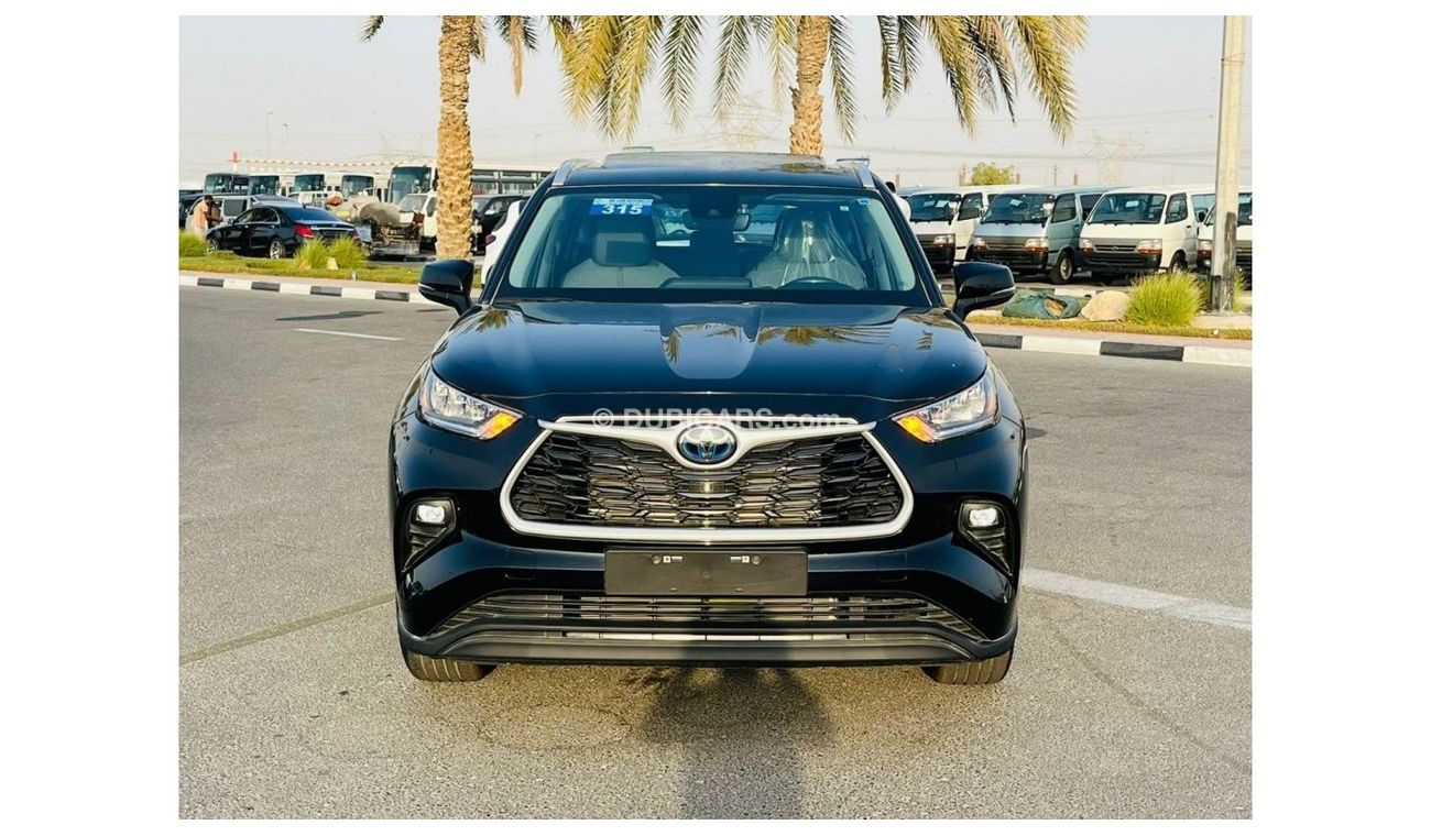 New Toyota Highlander GLE 2.5L HYBRID 2024 2024 for sale in Dubai - 644087