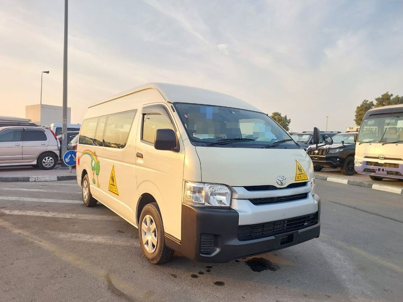 تويوتا هاياس TOYOTA HIACE COMMUTER VAN RHD 2014 MODEL 2.7 L PETROL AUTOMATIC(PM06274)