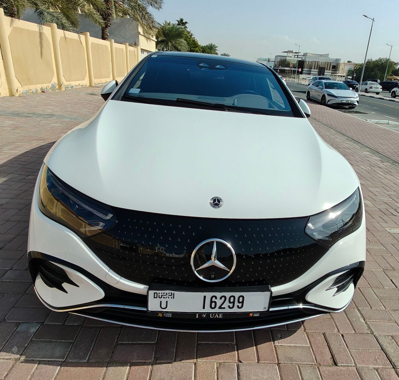 مرسيدس بنز EQE 500 4matic