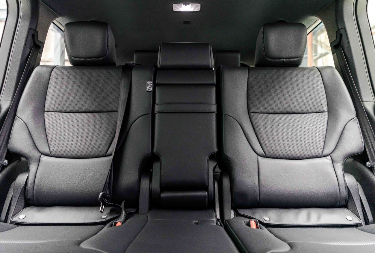 Toyota Land Cruiser GX 4.0L - White Pearl Inside Black | Export Only