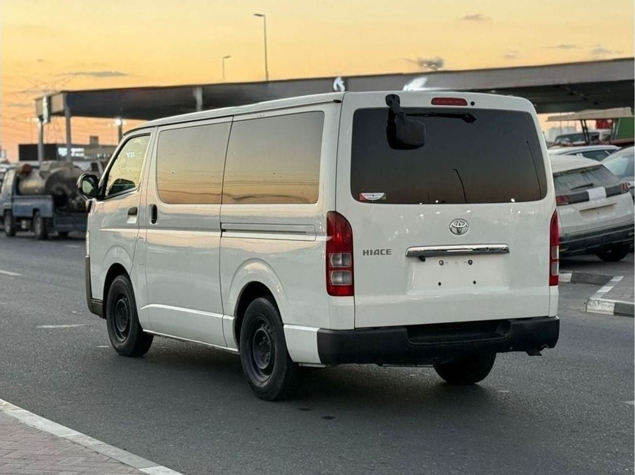 Toyota Hiace PREMIUM CONDITION | 2.8L DIESEL ENGINE | 2019 | RHD