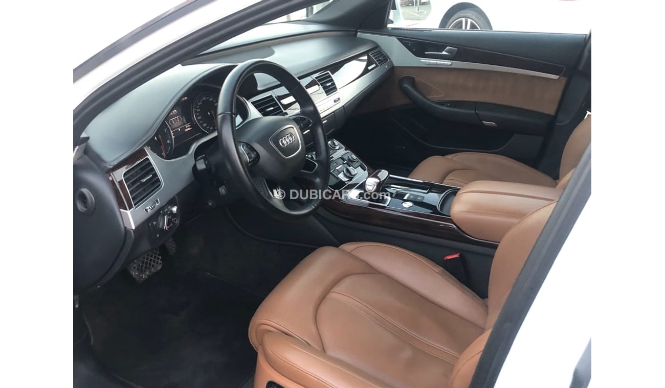 أودي A8 موديل 2015 خليجي فل مواصفات بانوراما ومثبت سرعه وتحكم كهربي كامل و5كاميرات وستاير وشاشات وطاولات خلف