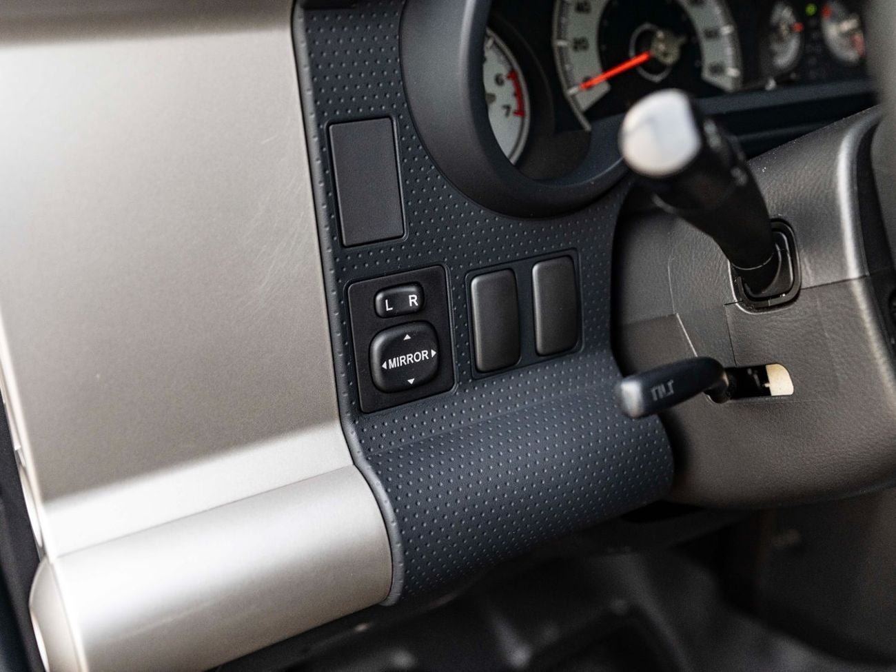 Toyota FJ Cruiser GXR 4.0L A/T