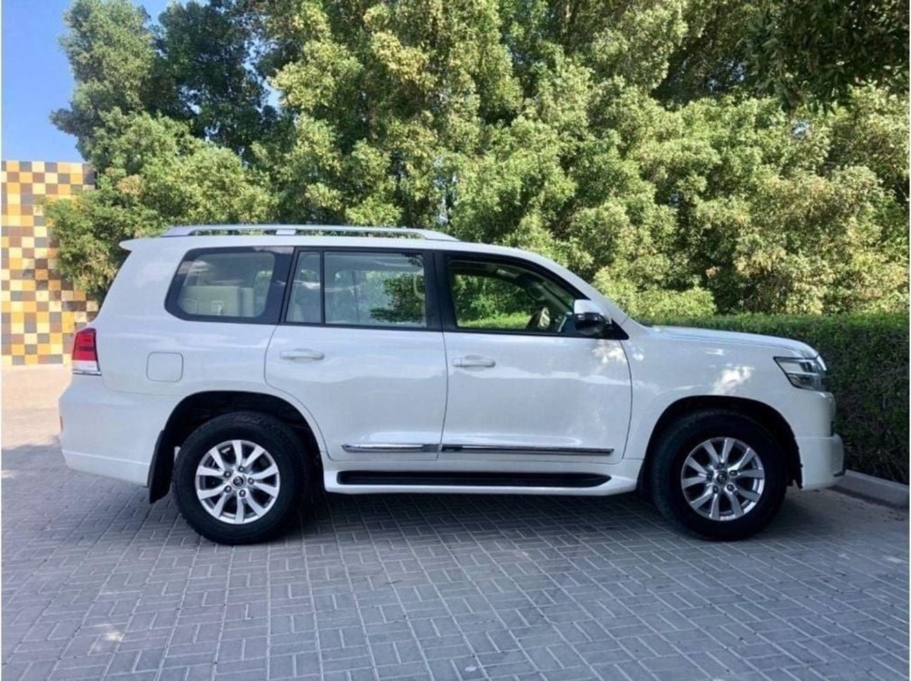 Toyota Land Cruiser GXR 4.6L