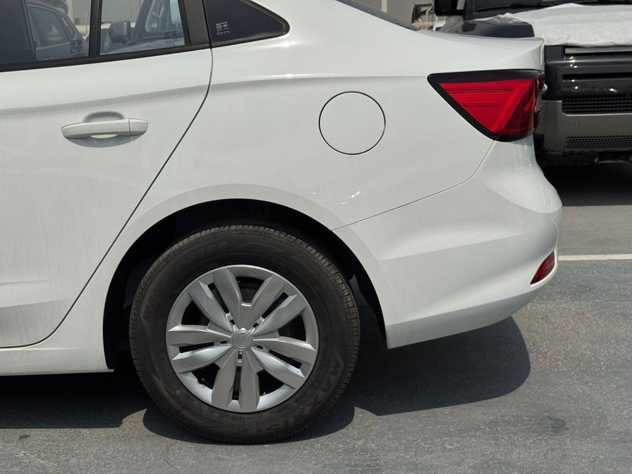 أم جي 5 STD 1.5L Petrol Manual 2025 Export Price @ 26,500 AED