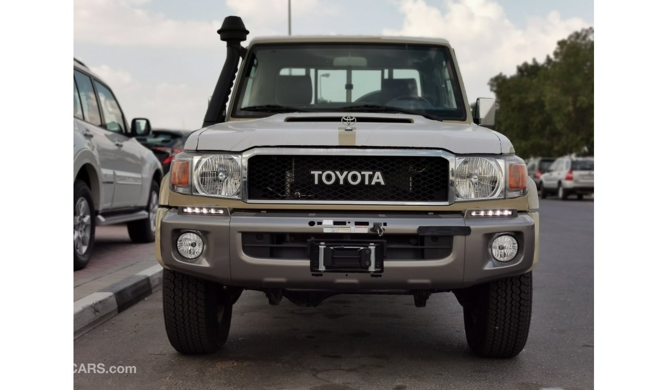 Toyota Land Cruiser Pick Up PIKCUP,SINGLE/CAB,DIESEL,4.5L,V8,FULL OPTIONS,DIFF LOCK,COMPRESSOR COOLER,MT,2020MY