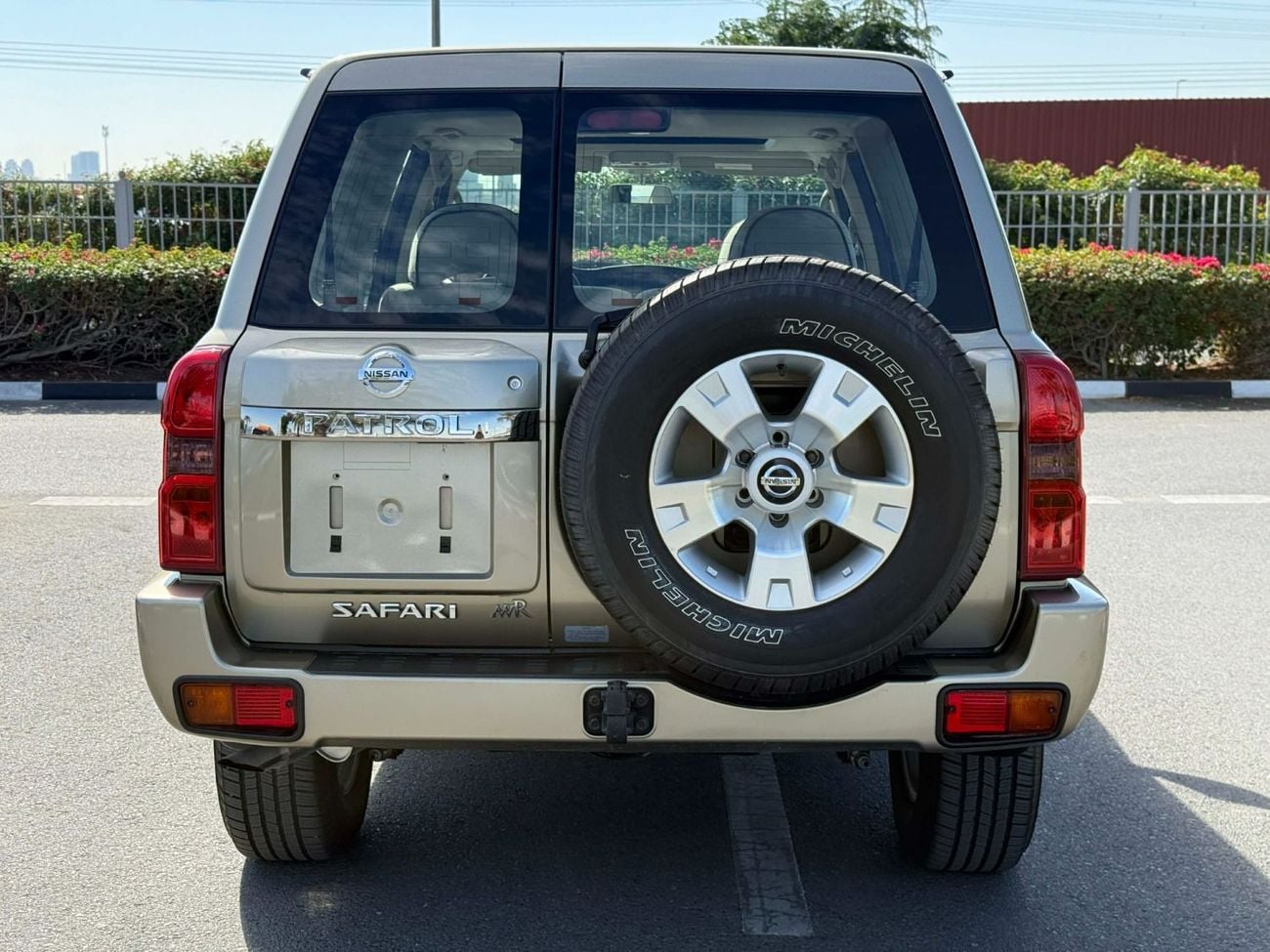 نيسان باترول Safari 4.8L A/T