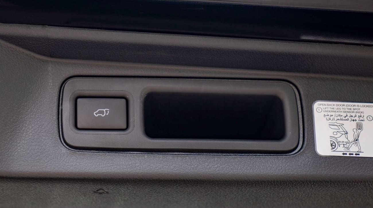 تويوتا فورتونر FORTUNER SR5 4.0L V6 PETROL