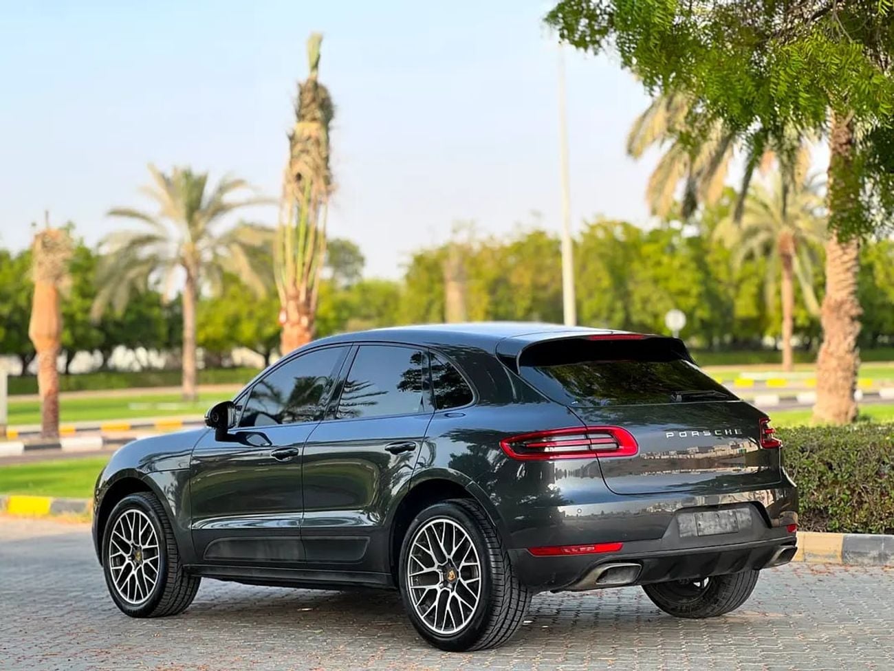 Porsche Macan S | GCC Specs | Low Mileage