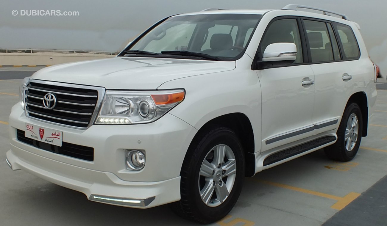 Toyota Land Cruiser GXR V6