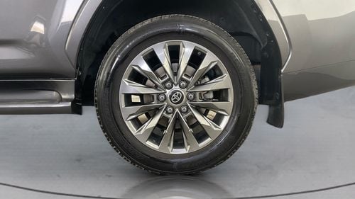 تويوتا لاند كروزر VXR | شامل الضمان | 0 ﺪﻔﻋﺓ ﺃﻮﻟﻯ