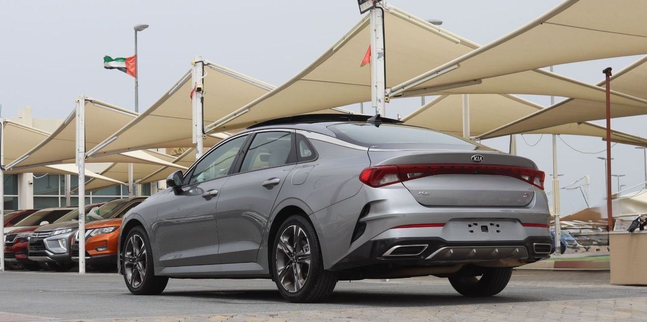 كيا K5 كيا K5 -موديل 2021- خليجى -فل أوبشن -بدون حوادث-  محرك 2.0 - بحاله ممتازه من الداخل والخارج