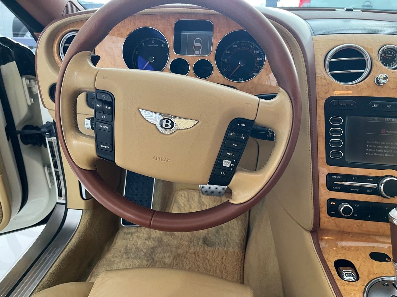 بنتلي كونتيننتال جي تي