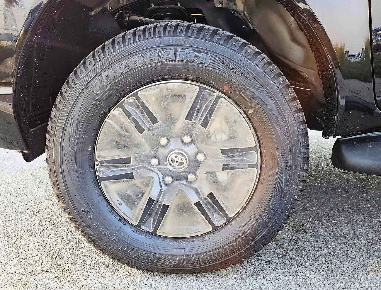 تويوتا هيلوكس WIDE BODY / 4.0L V6 A/T  PETROL / PUSH START WITH AUTO A/C / 4WD (CODE # HP40AF)