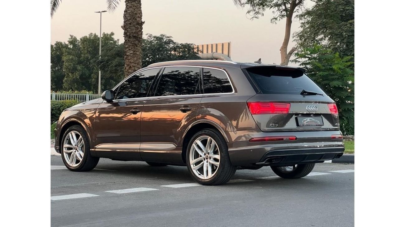 Audi Q7 45 TFSI quattro S-Line AUDI Q7 2016 GCC 45TFSI QUATTRO S LINE 7 SEATER FULL SERVICE HISTORY IN PERFE