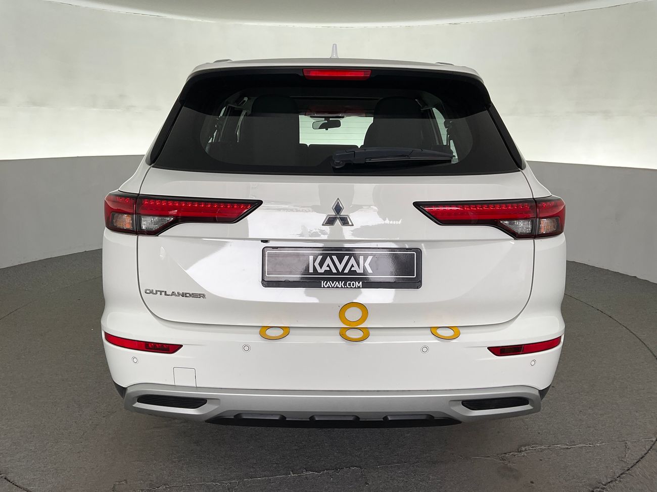 Mitsubishi Outlander Highline | Guaranteed Warranty | 0 Down Payment