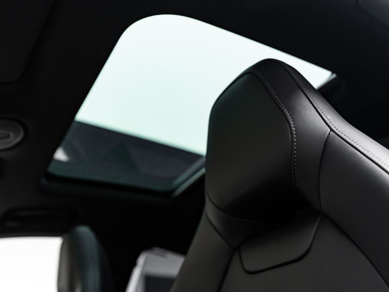 بورش باناميرا Base