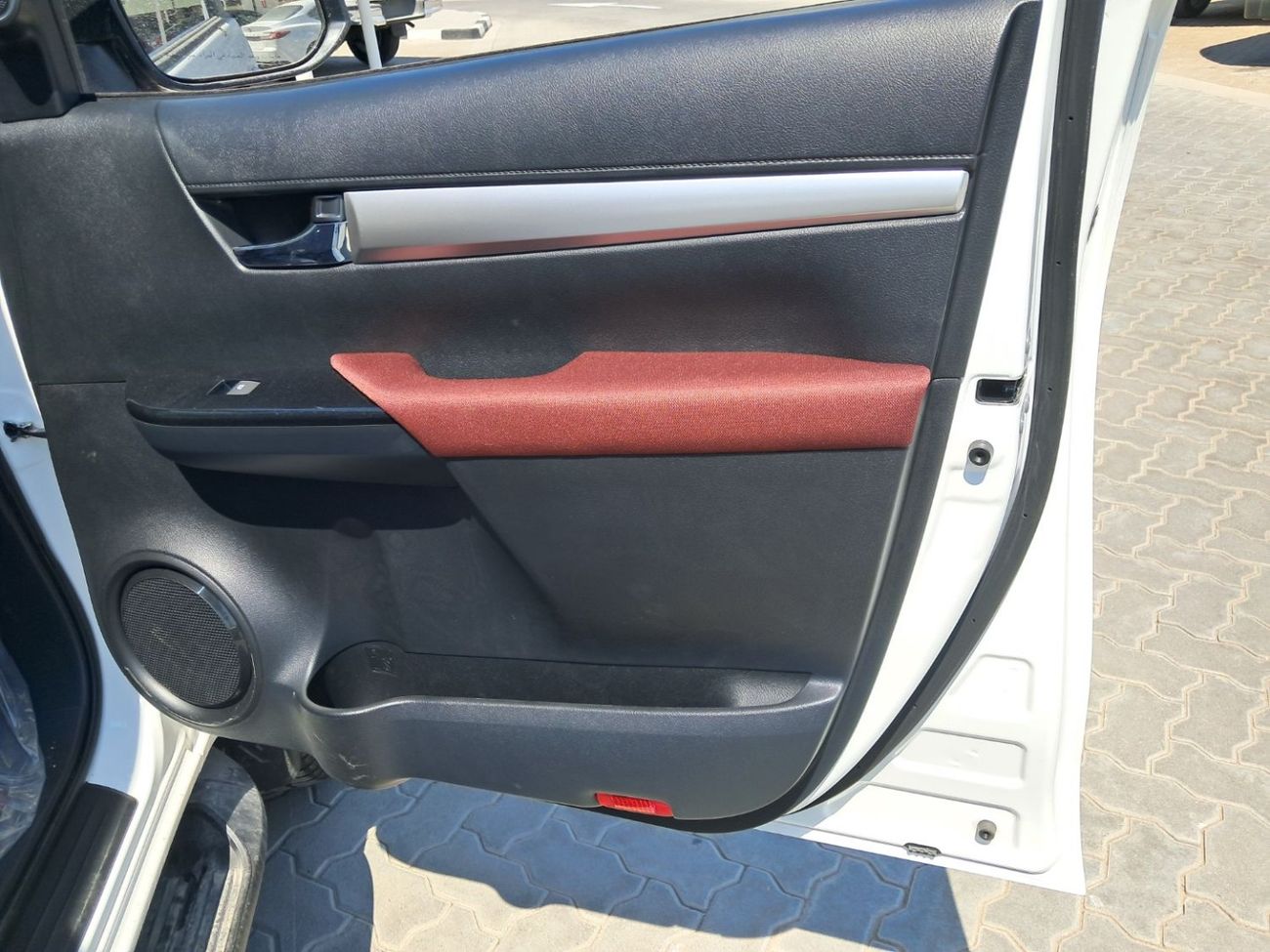 Toyota Hilux 2.7L petrol DC 4X4 GLXS-V1 AT