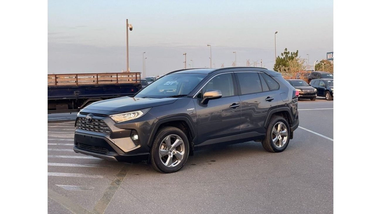 تويوتا راف ٤ *Offer*2021 Toyota RAV4 Hybrid - 2.5L V4 - Right Hand Drive - Japan Specs --UAE PASS
