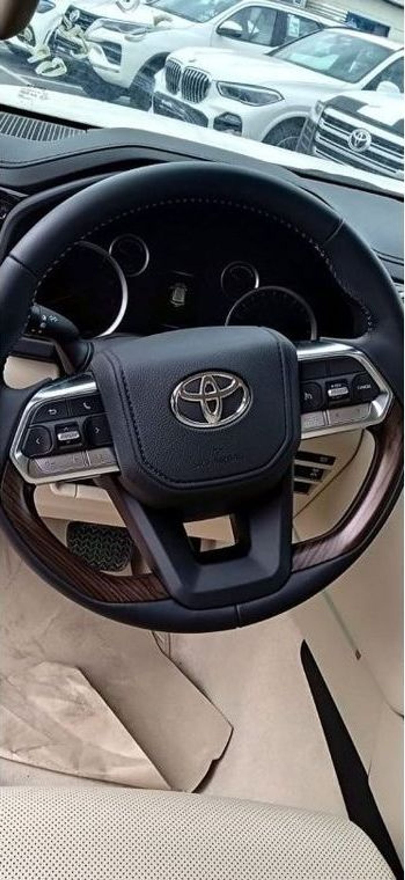 تويوتا لاند كروزر Toyota Land Cruiser 300 SERIES 4.0L  4WD 5 DOOR
