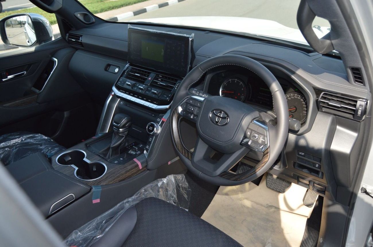 تويوتا لاند كروزر Toyota Lc300 VXR 2025 RHD petrol engine 3.3L twin turbo 4x4 Japanese specs silver colour