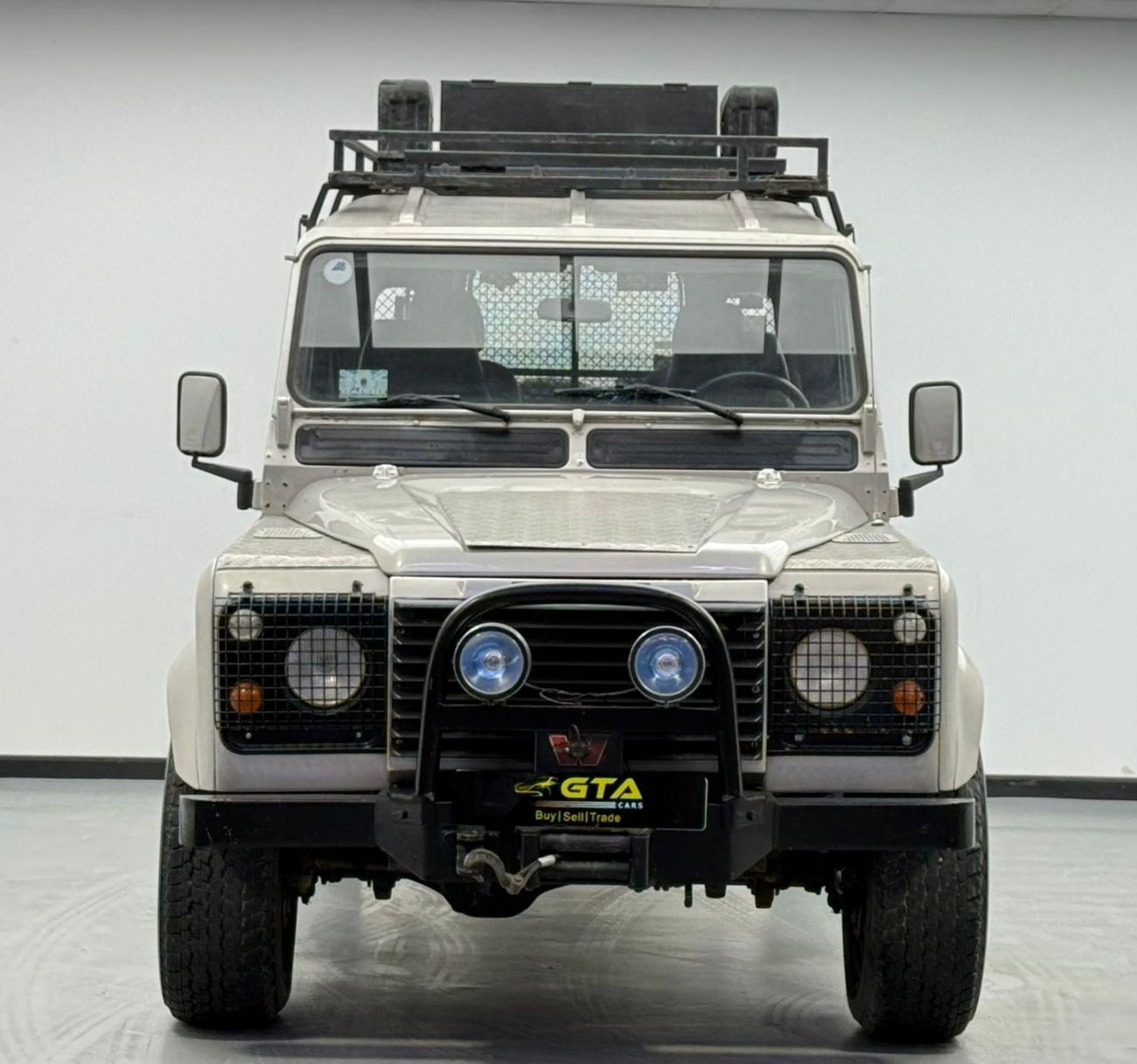 لاند روفر ديفندر 1988 Land Rover Defender ,Excellent Condition ,GCC