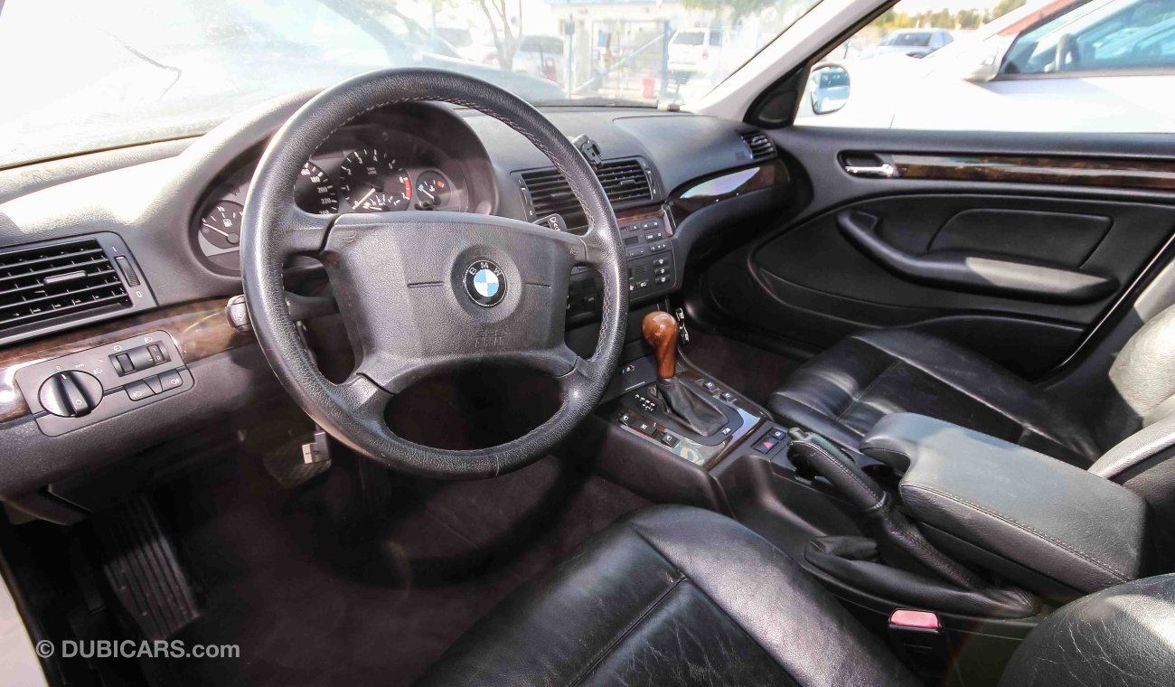 BMW 323 I