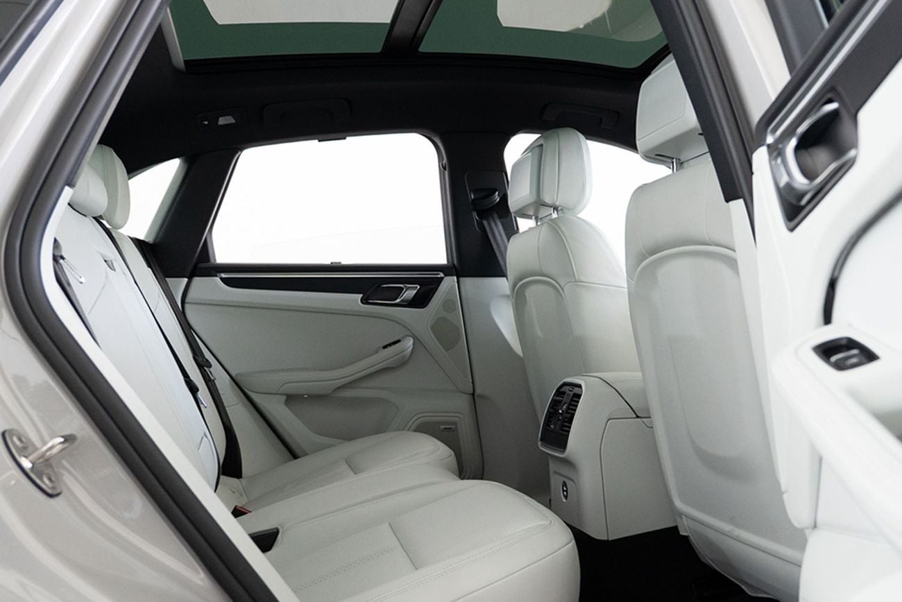 Porsche Macan STD