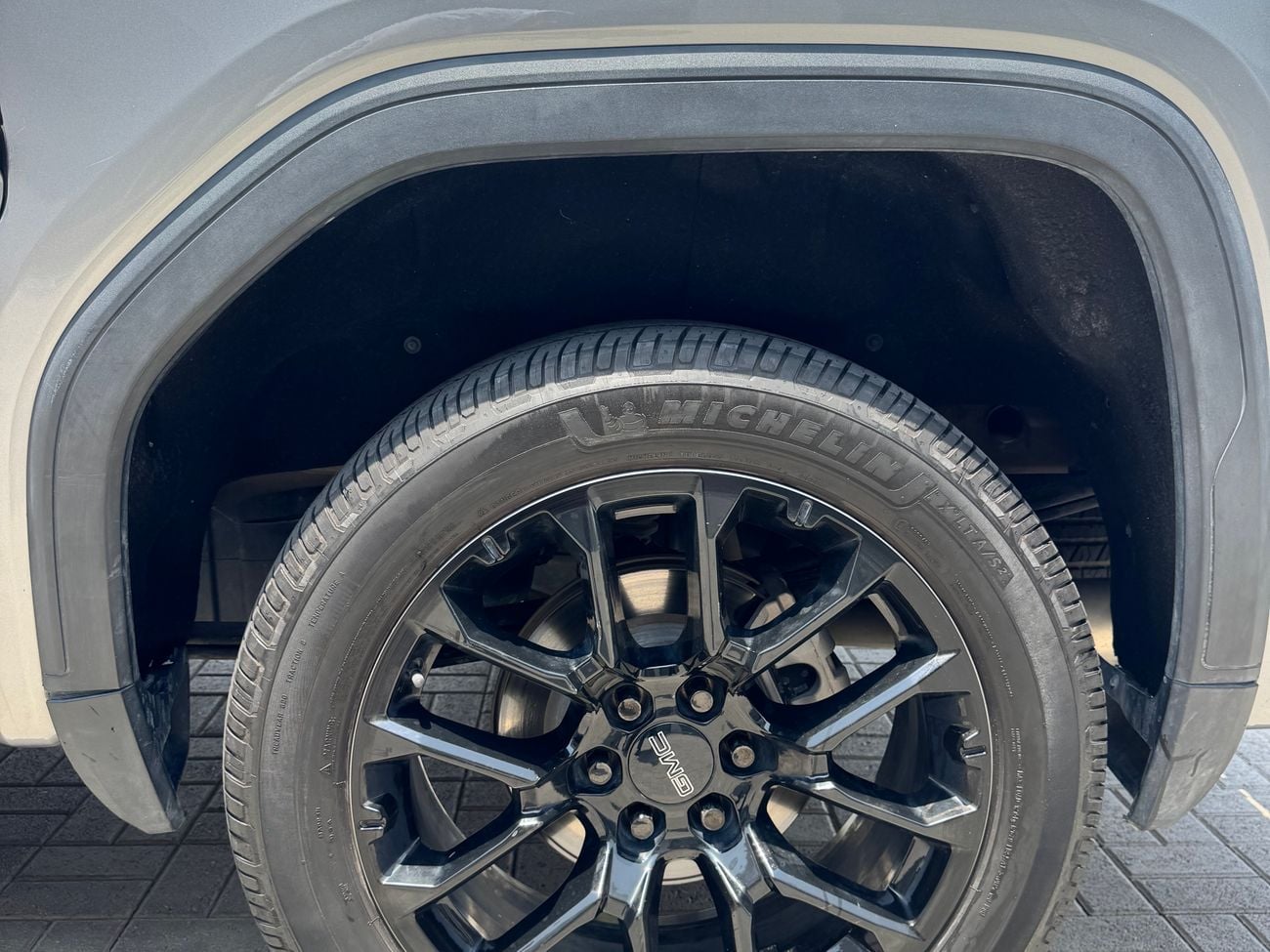 GMC Sierra DENALI