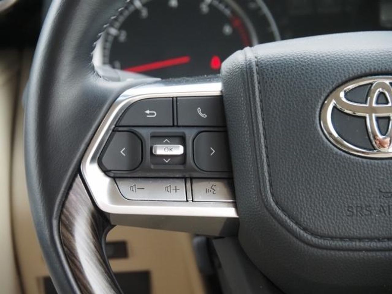 تويوتا لاند كروزر