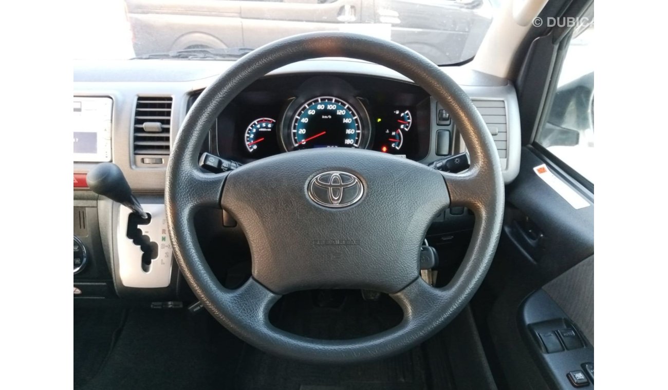 Toyota Hiace TOYOTA HIACE SUPERGL RIGHT HAND DRIVE (PM959)
