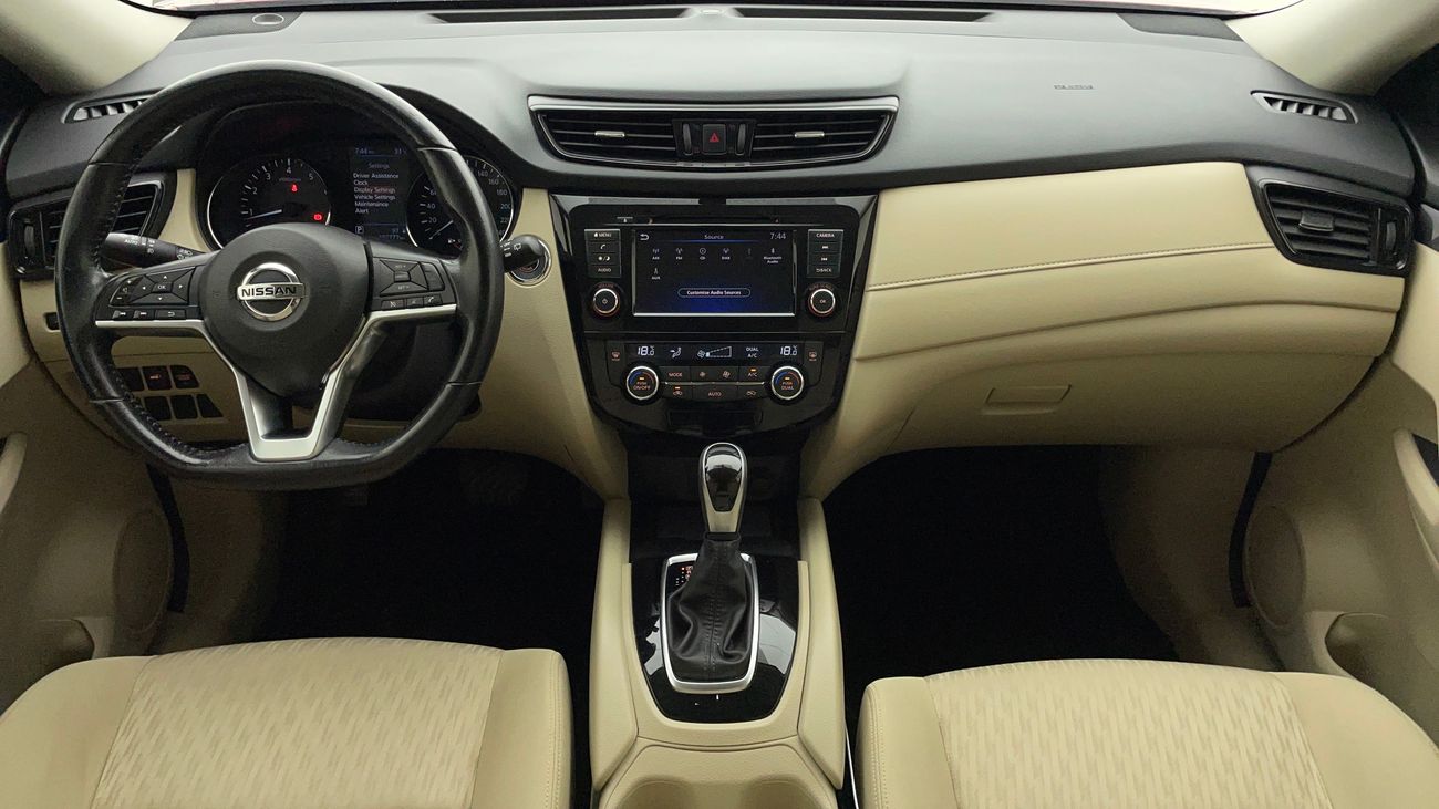 نيسان إكس تريل SV 2.5 | بدون دفعة مقدمة | اختبار القيادة في المنزل