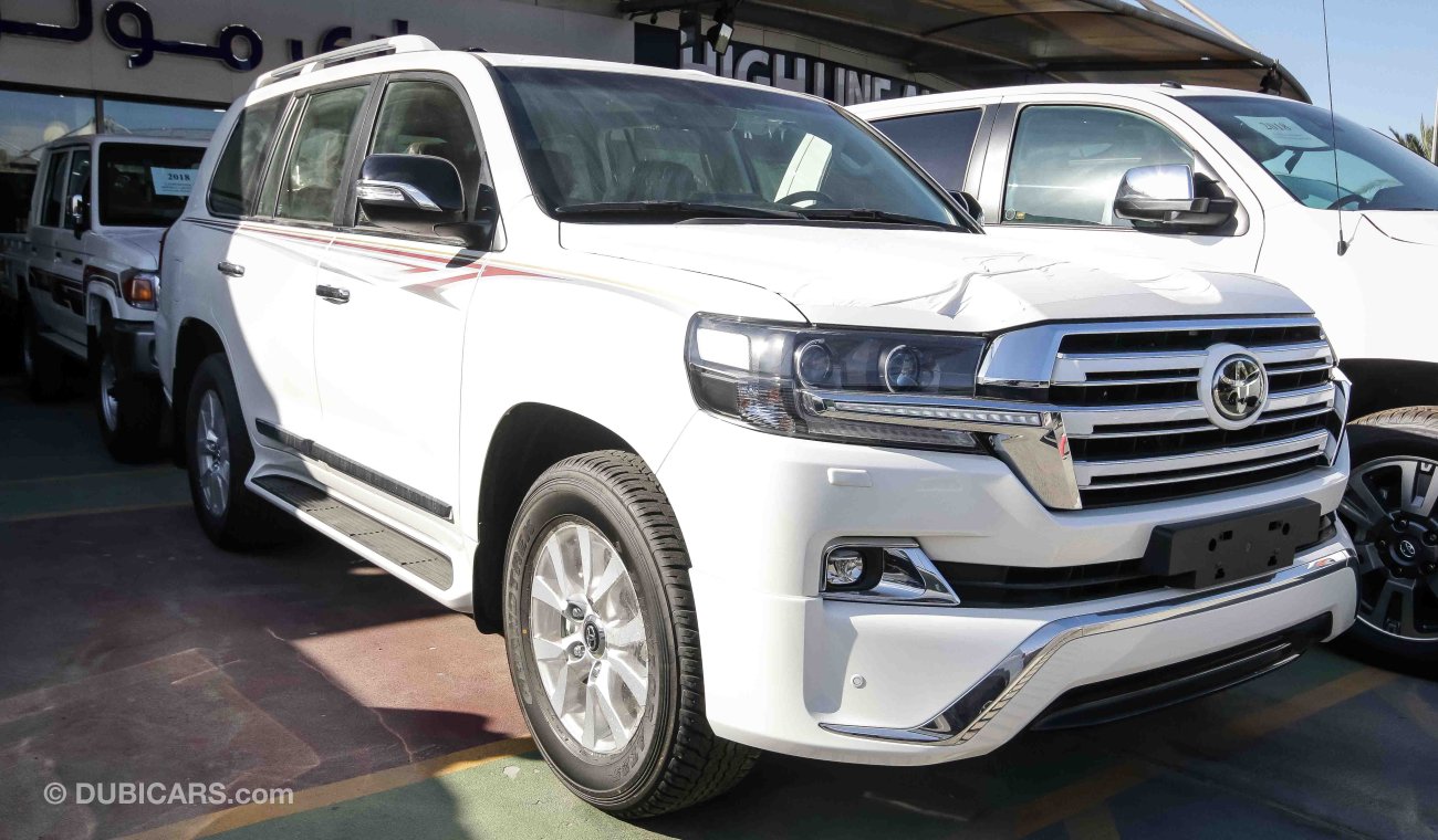 Toyota Land Cruiser GXR V8 White Edition