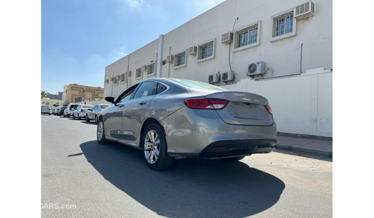 Chrysler 200 VERY CLEAN CAR