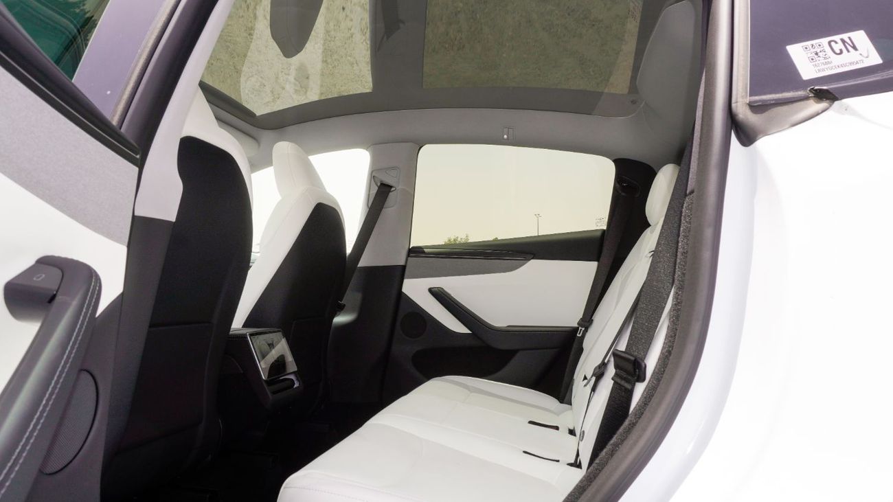 تسلا موديل Y Tesla Model Y Long Range Version/20 Inches AWD .Export Price.