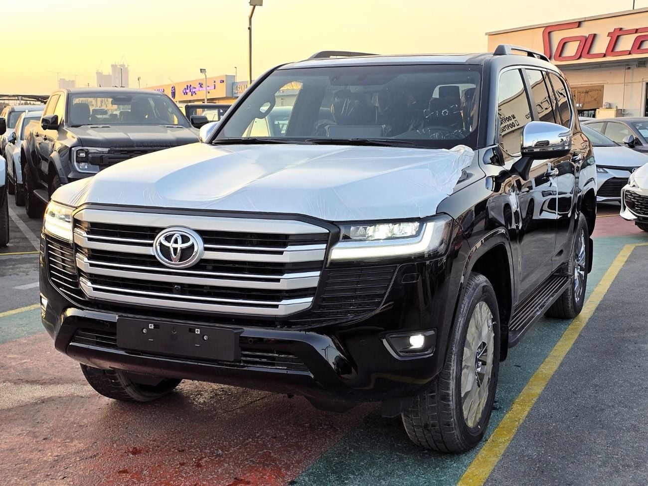 Toyota Land Cruiser VX Toyota land cruiser Vx 3.5l turbo 4*4 A/T  Black color inside black 2026