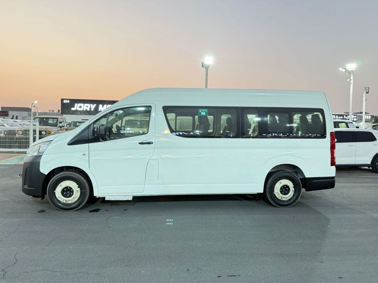 Toyota Hiace TOYOTA HIACE FUTTAIM 13 SEATS , 3.5L PETROL V6 , M/T HIGH ROOF 2026 MODEL