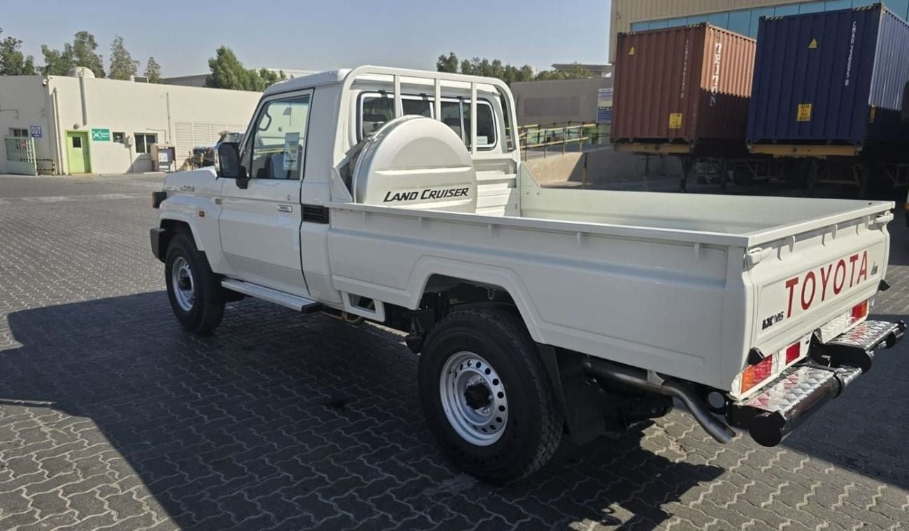 Toyota Land Cruiser Pick Up TOYOTA LAND CRUISER 79 SINGLE CABIN PICKUP MID OPTION 2025 MODEL