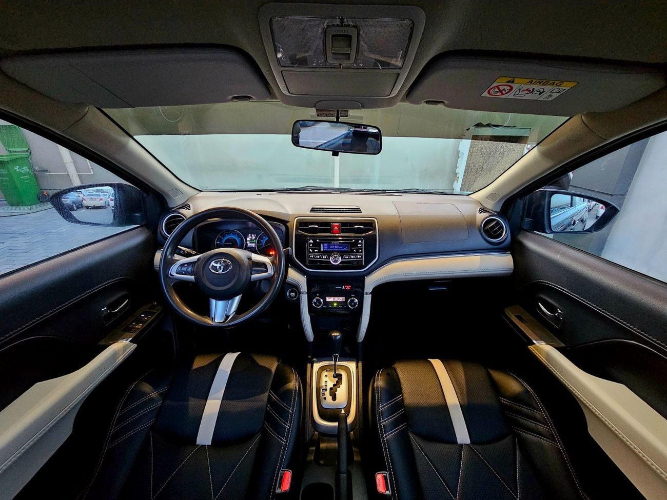 تويوتا راش EX/ PASSENGER 7 SEATS/ LOW MILEAGE