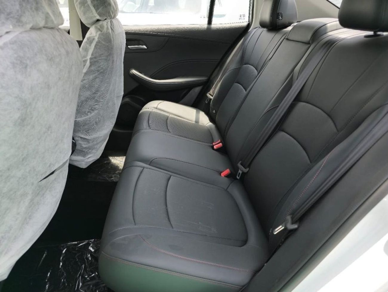 أم جي 5 1.5L PETROL 2024